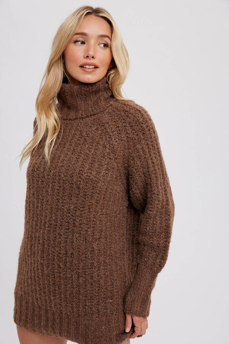 CHUNKY TURTLENECK TUNIC SWEATER: S/M / COCO