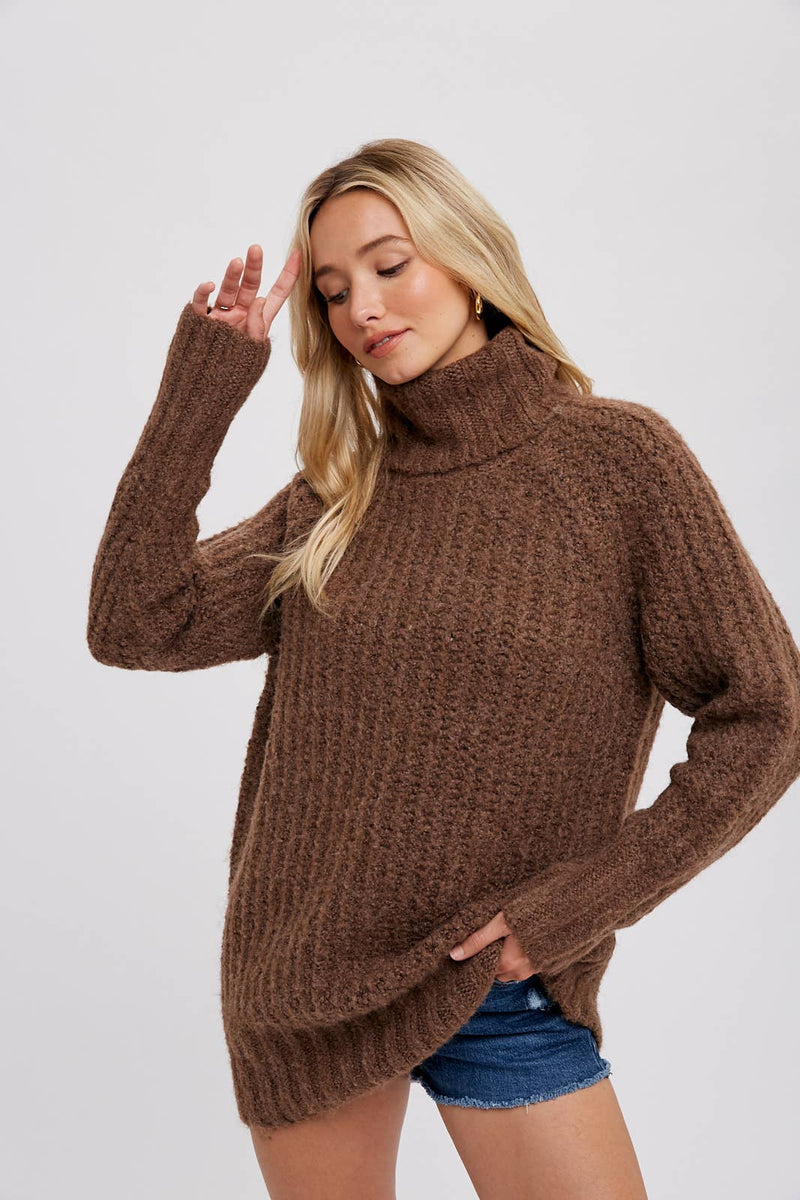 CHUNKY TURTLENECK TUNIC SWEATER: S/M / COCO