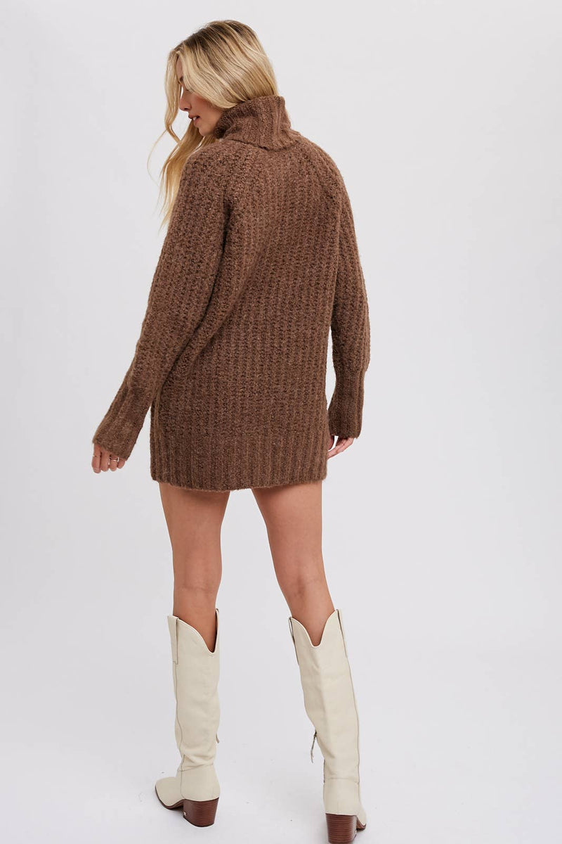 CHUNKY TURTLENECK TUNIC SWEATER: S/M / COCO