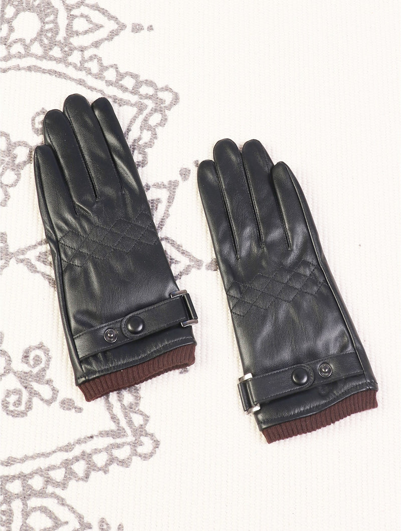 Woman's Black Gloves
